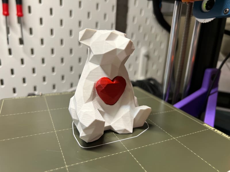 Bear with Heart - Low Poly